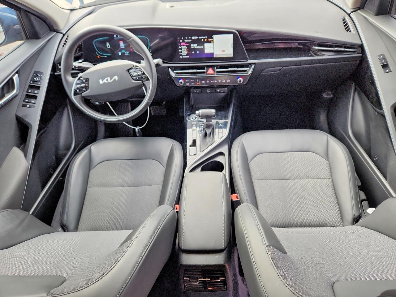 2023 KIA NIRO EX photo 8