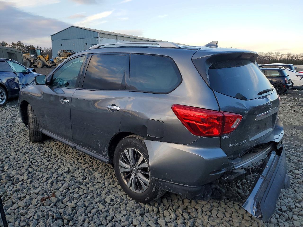 2020 NISSAN PATHFINDER SL photo 2