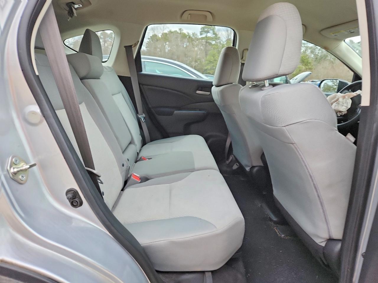 2016 HONDA CR-V LX photo 11