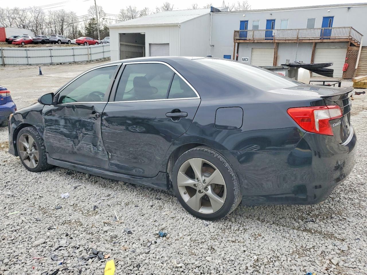 2012 TOYOTA CAMRY SE photo 2
