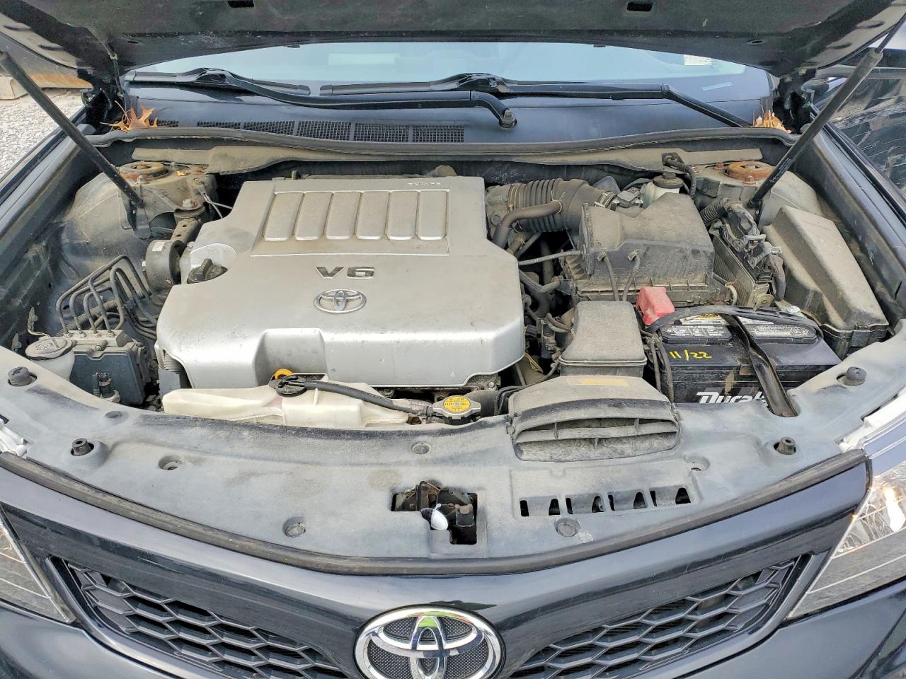 2012 TOYOTA CAMRY SE photo 11