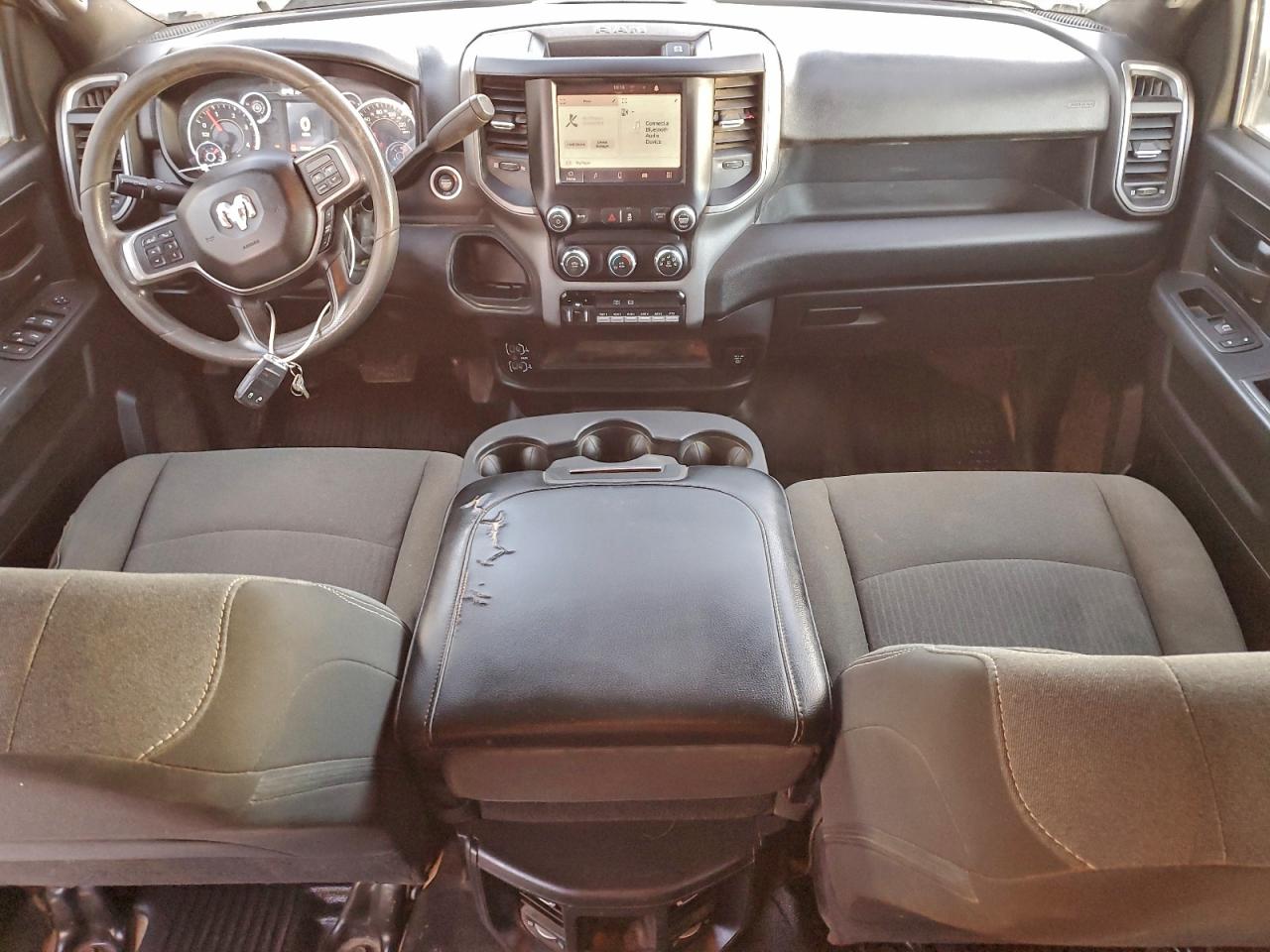 2022 RAM 3500 FLATBED TRUCK photo 8