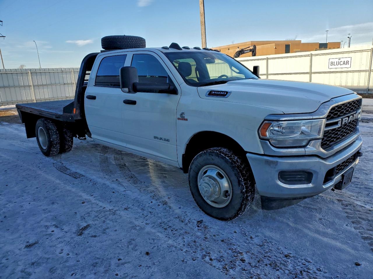 2022 RAM 3500 FLATBED TRUCK photo 4