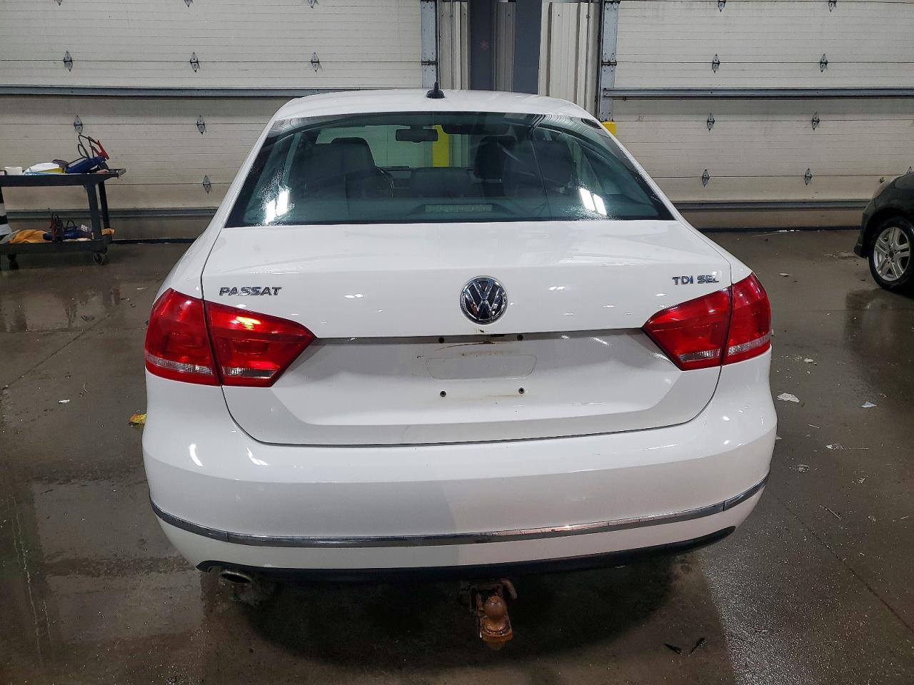 2015 VOLKSWAGEN PASSAT SEL photo 6