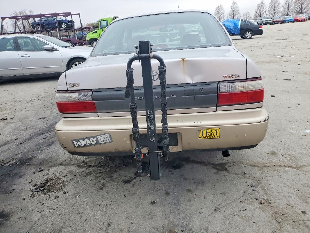 1996 TOYOTA COROLLA photo 6