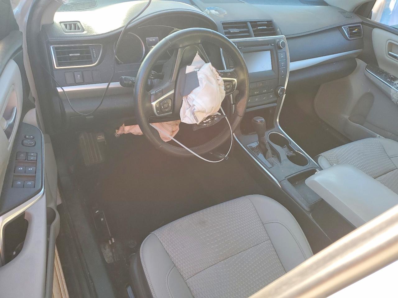 2015 TOYOTA CAMRY SE photo 22