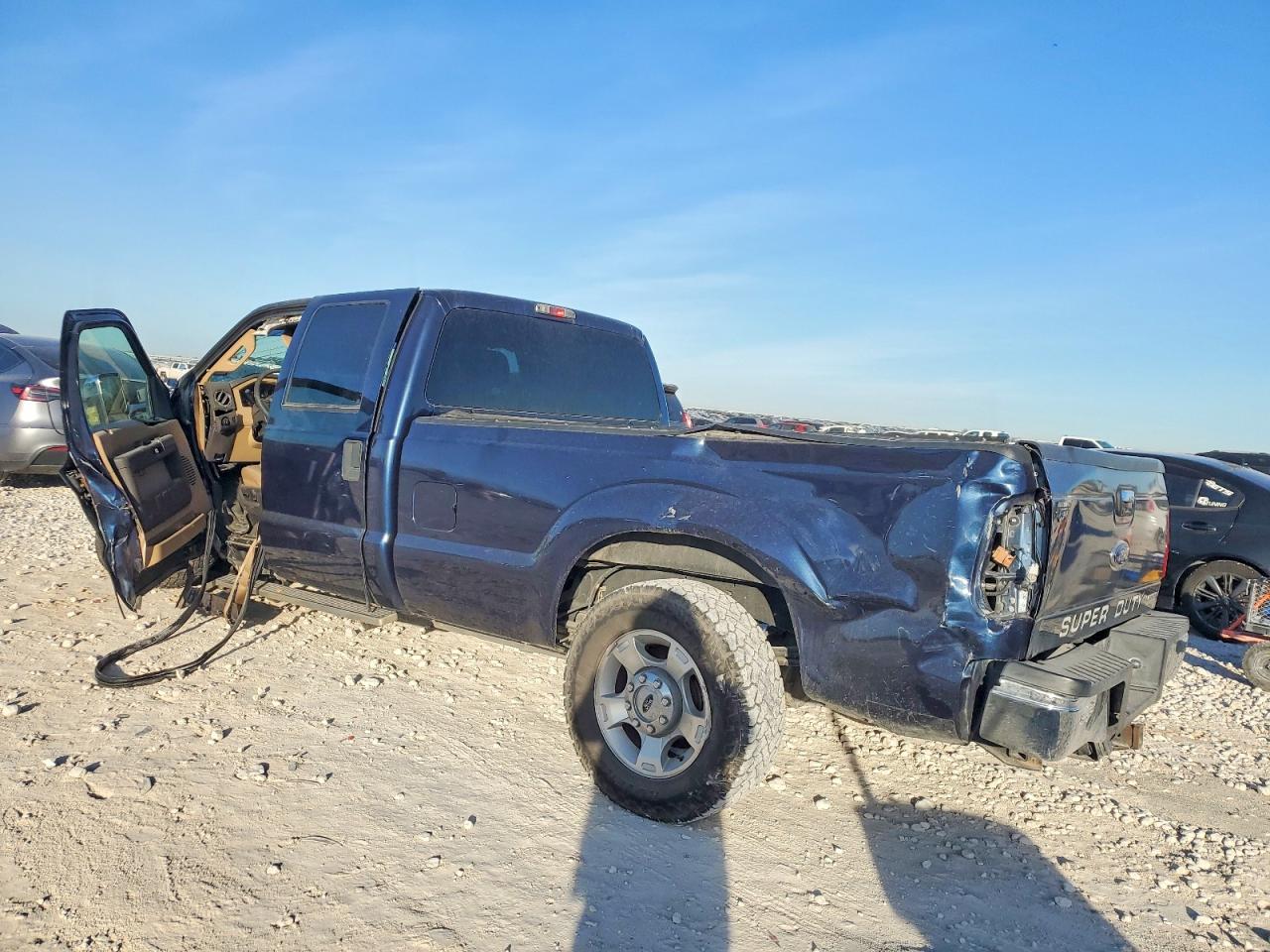 2015 FORD F250 SUPER DUTY photo 2