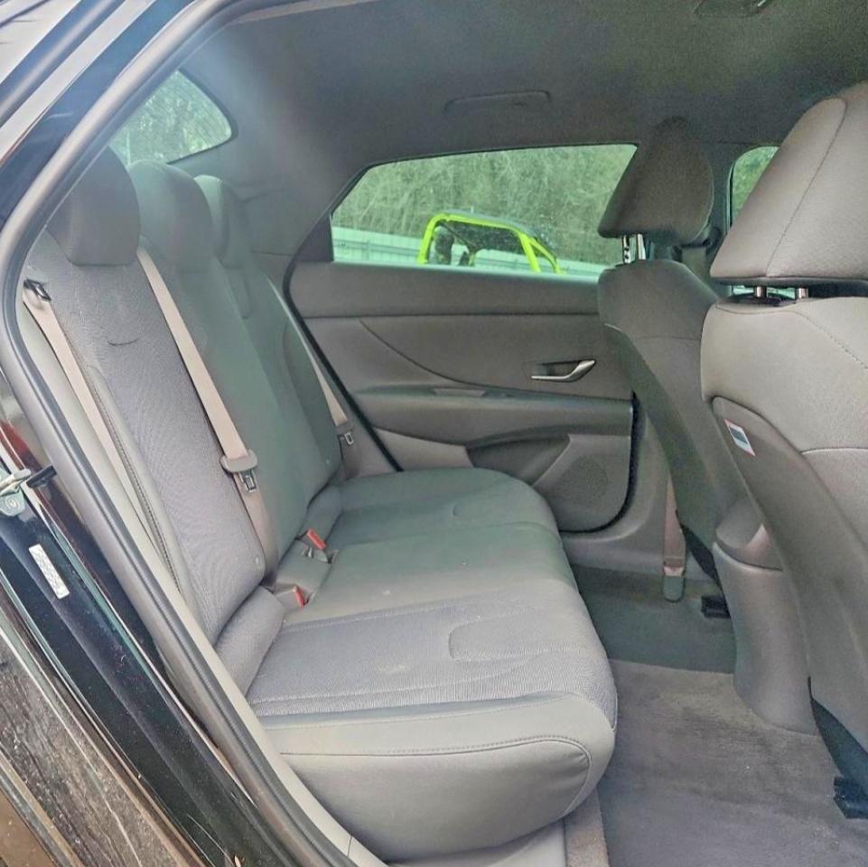 2023 HYUNDAI ELANTRA SE photo 19