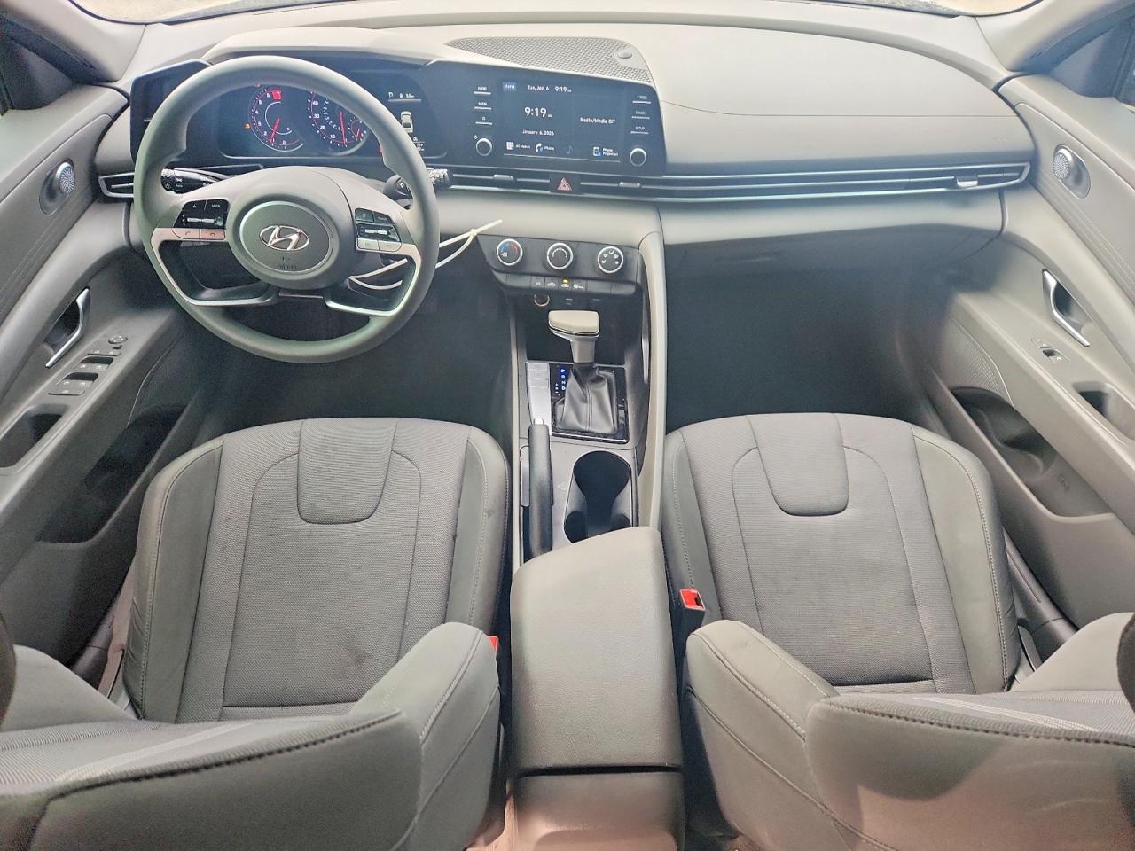 2023 HYUNDAI ELANTRA SE photo 15