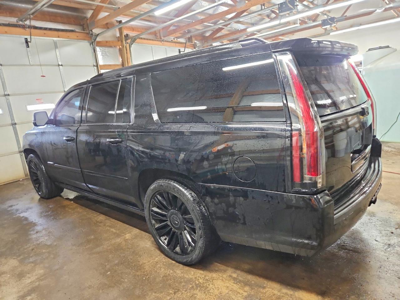 2015 CADILLAC ESCALADE ESV PLATINUM photo 2