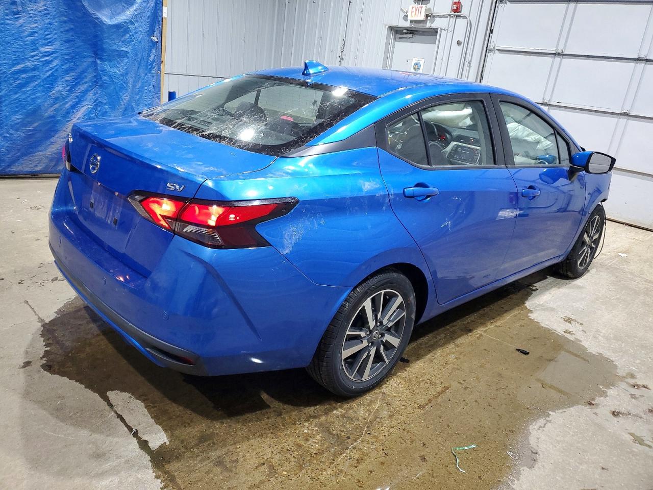 2021 NISSAN VERSA SV photo 5