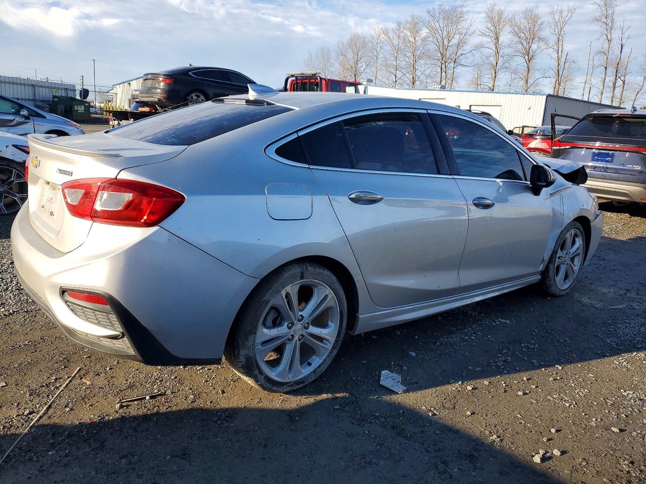 2017 CHEVROLET CRUZE PREMIER photo 3
