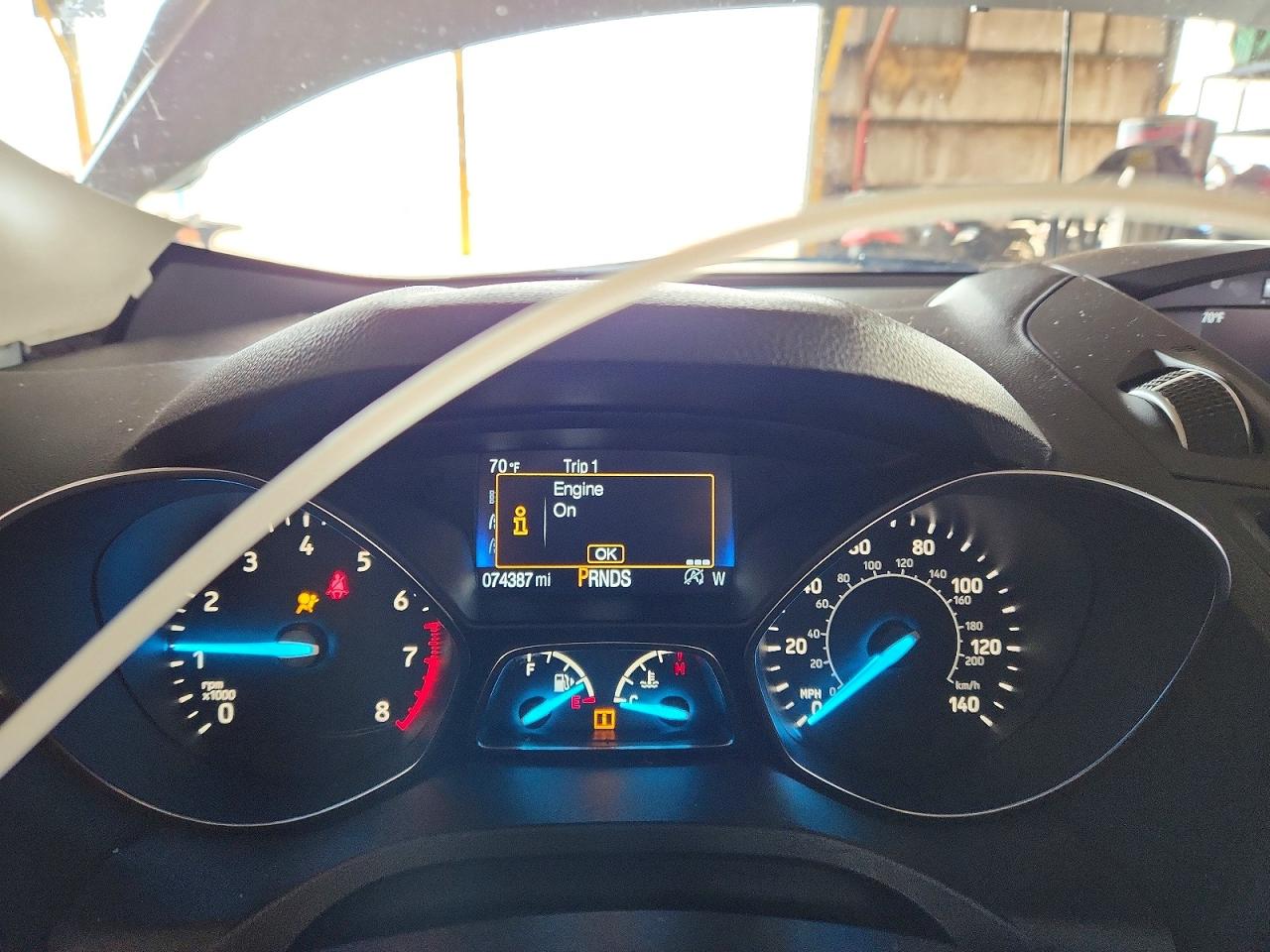2017 FORD ESCAPE SE photo 9