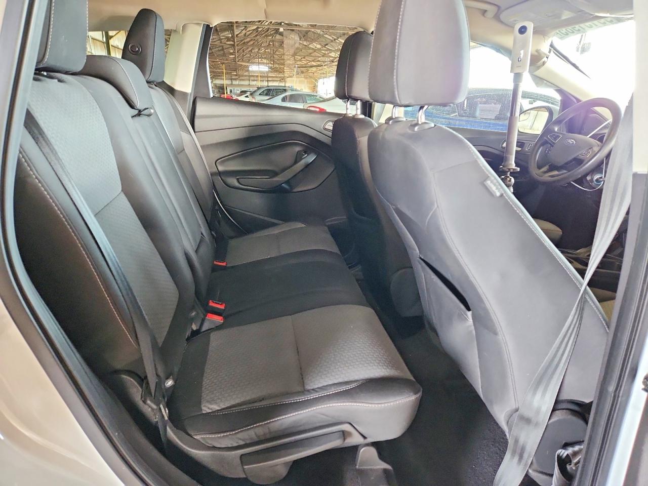 2017 FORD ESCAPE SE photo 11