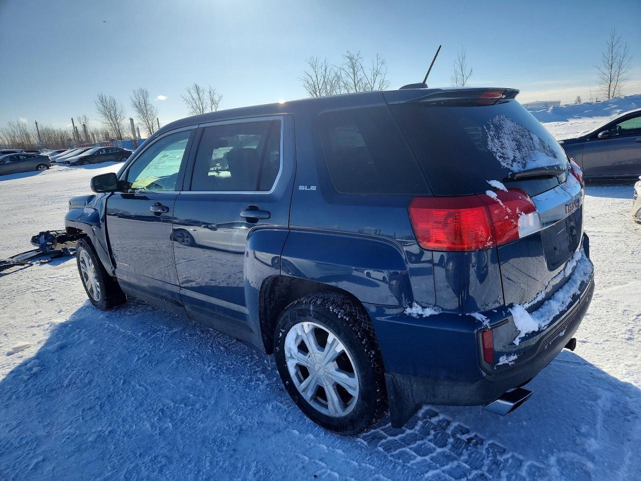 2017 GMC TERRAIN SLE photo 2