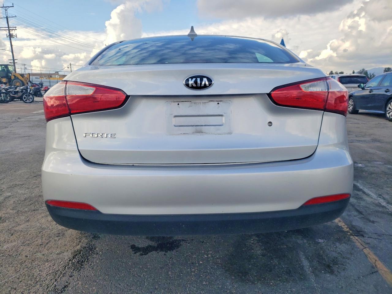 2015 KIA FORTE LX photo 11
