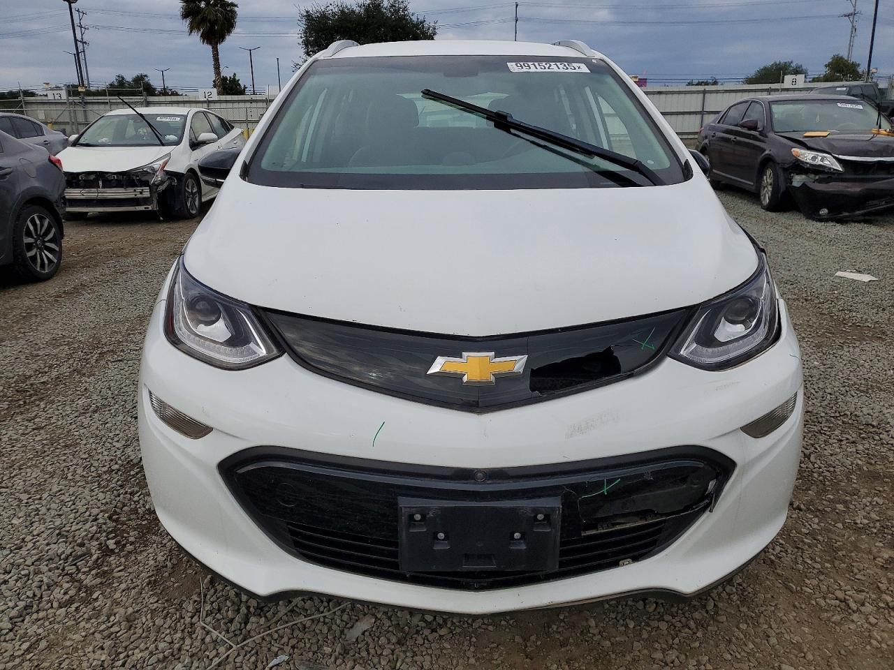 2017 CHEVROLET BOLT EV PREMIER photo 5