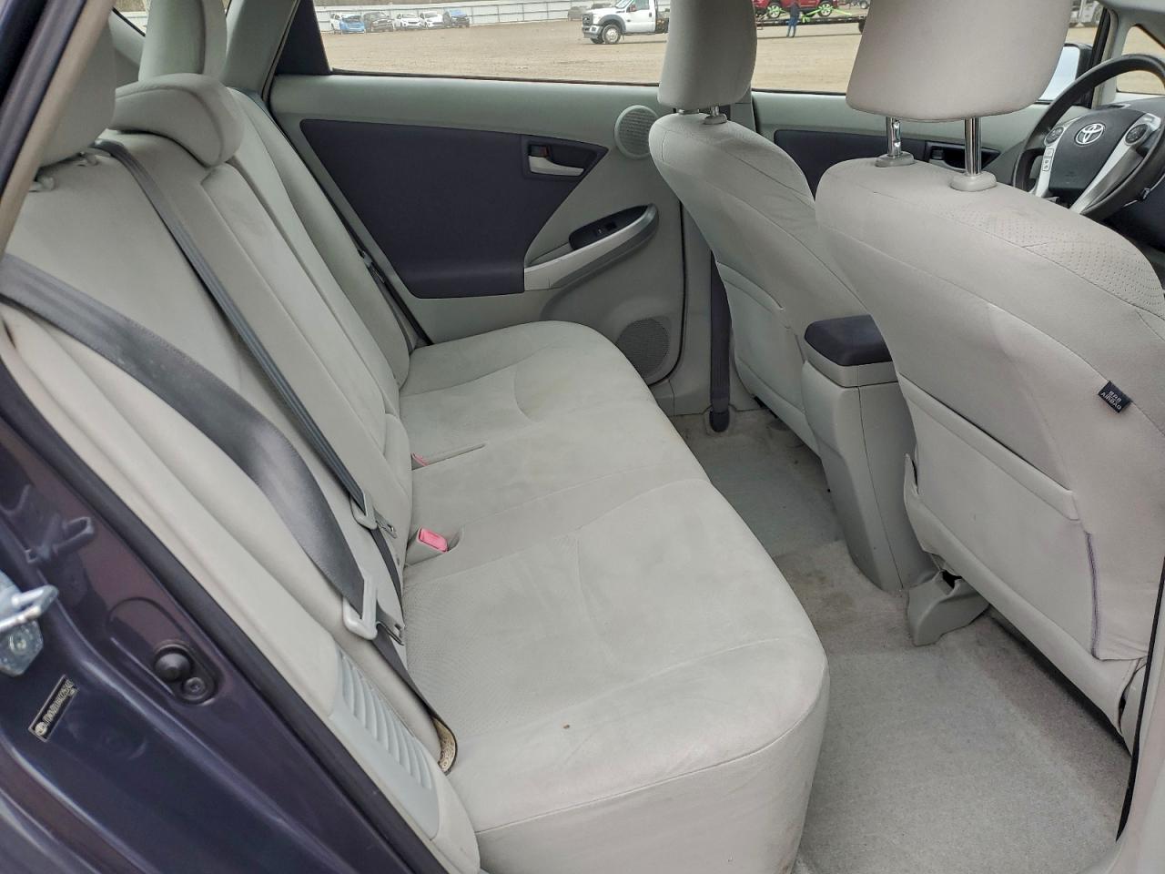 2010 TOYOTA PRIUS photo 10