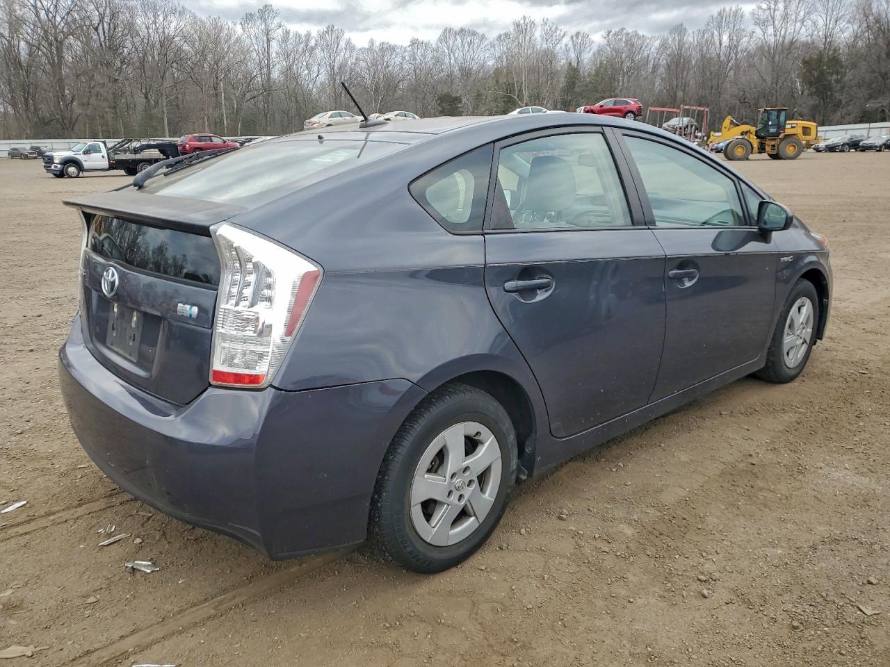 2010 TOYOTA PRIUS photo 3