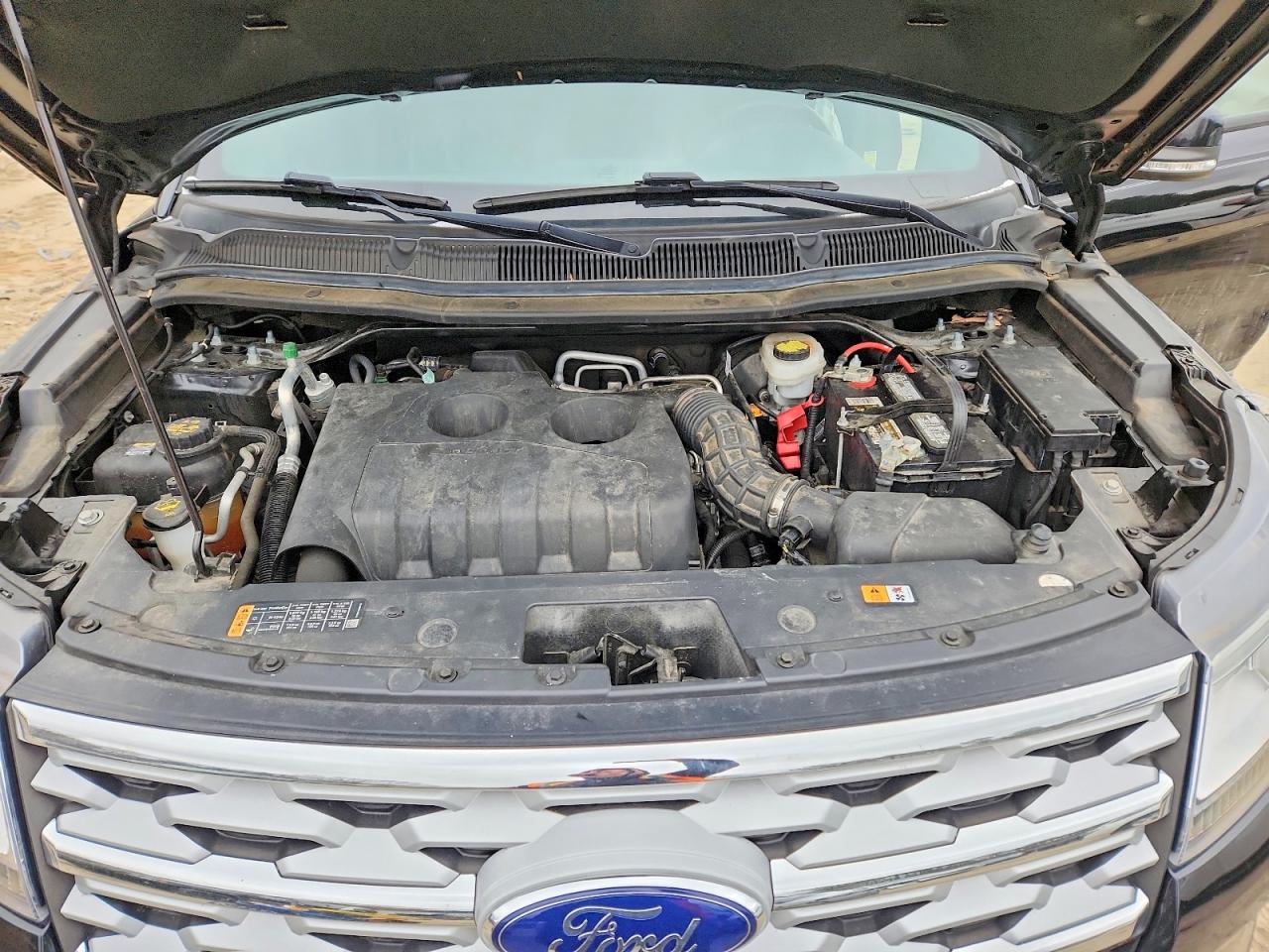 2018 FORD EXPLORER XLT photo 12