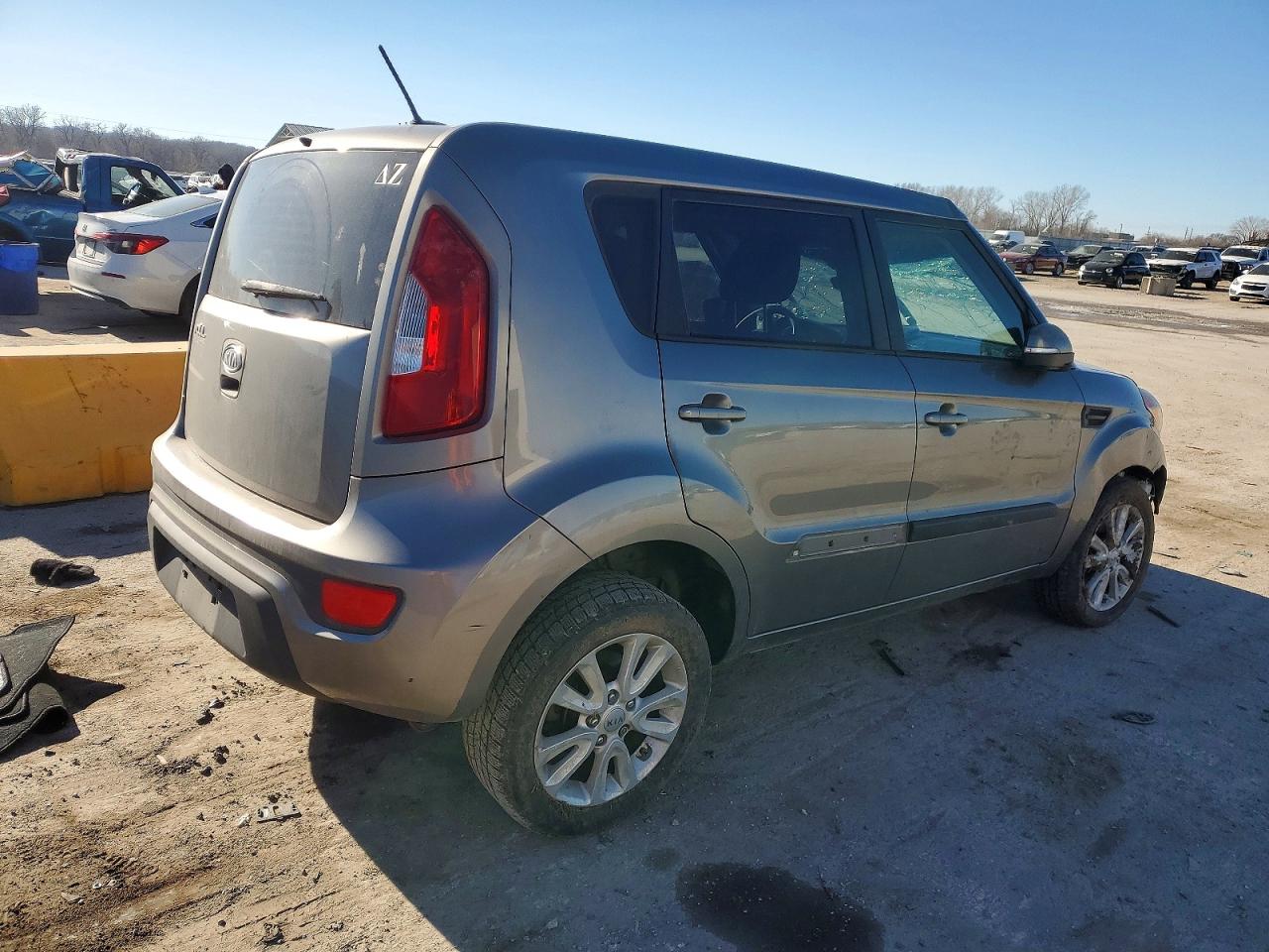 2012 KIA SOUL + photo 5