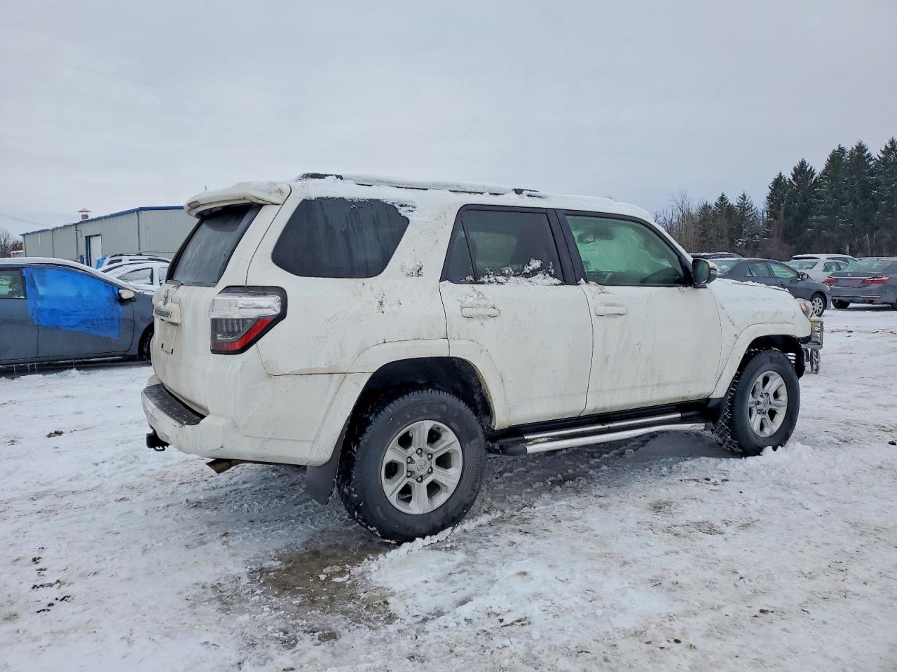 2022 TOYOTA 4RUNNER SR5/SR5 PREMIUM photo 3