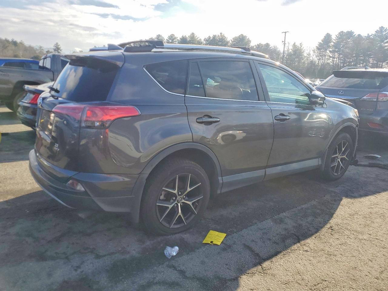 2016 TOYOTA RAV4 SE photo 3