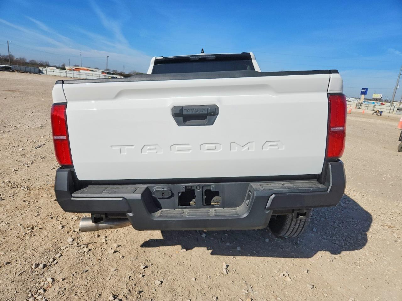 2025 TOYOTA TACOMA XTRACAB photo 6