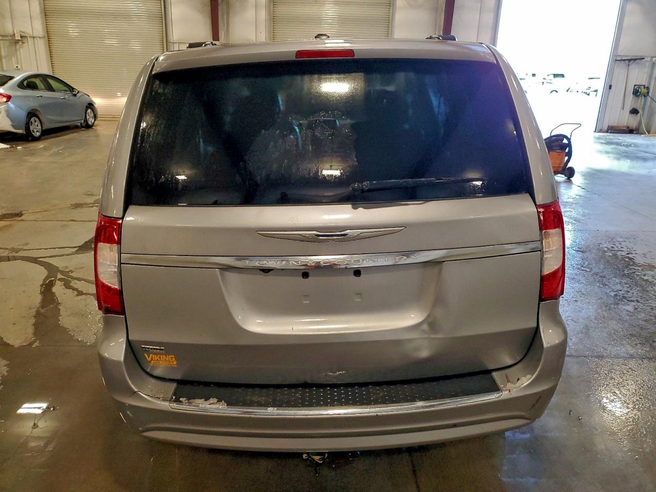 2015 CHRYSLER TOWN & COUNTRY TOURING photo 6