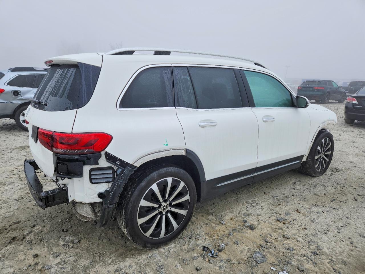 2021 MERCEDES-BENZ GLB 250 photo 5