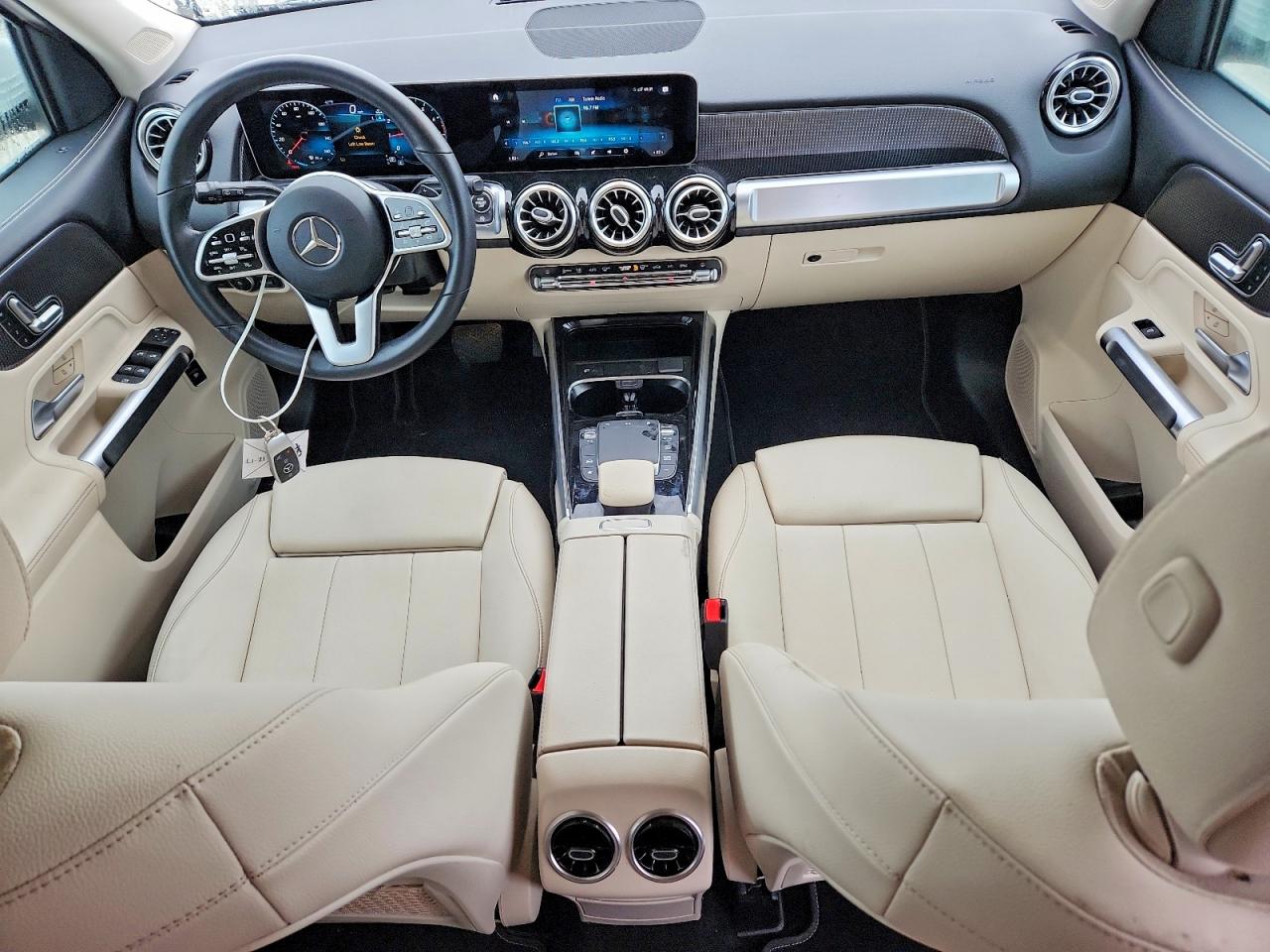 2021 MERCEDES-BENZ GLB 250 photo 15