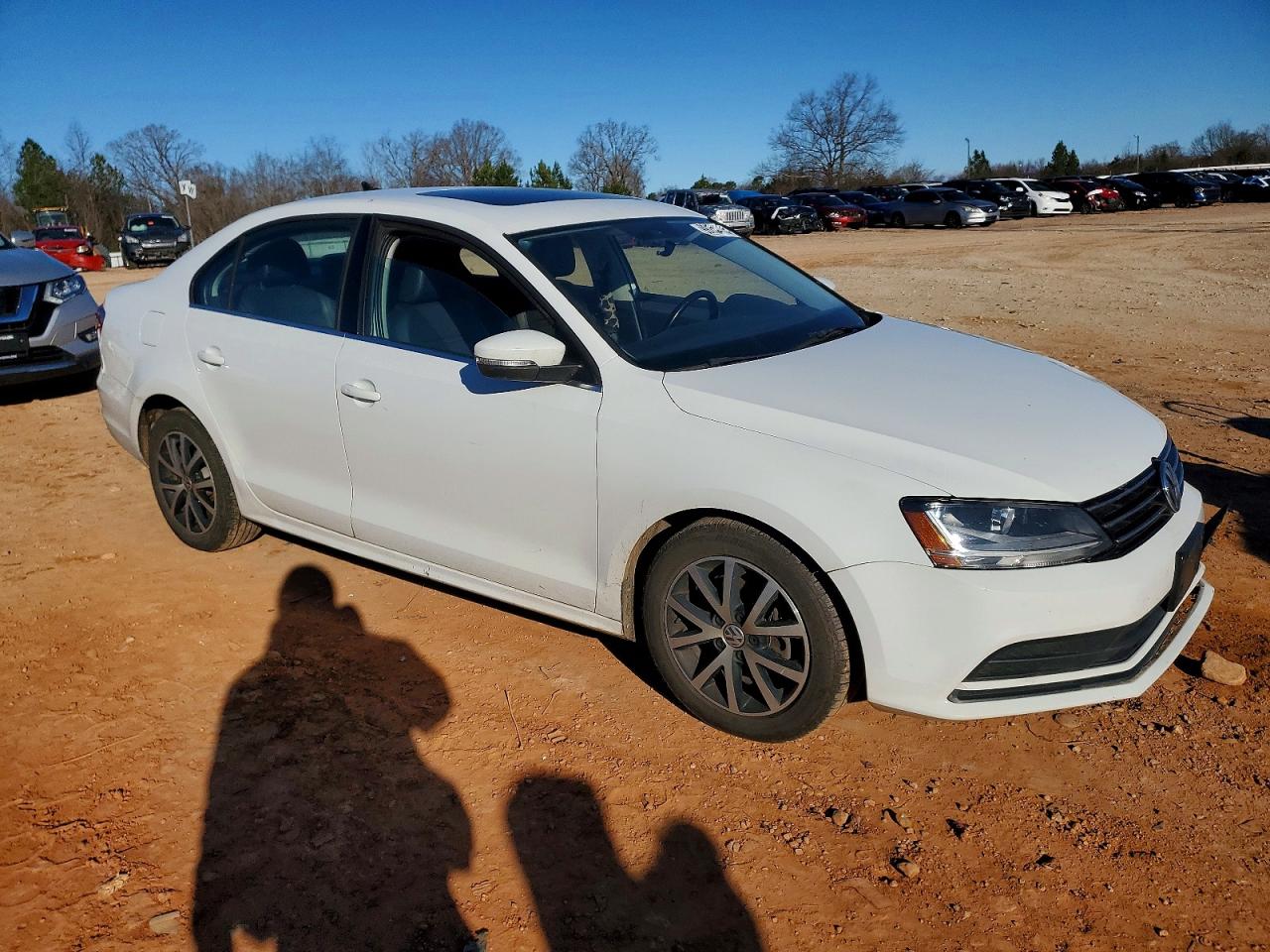 2017 VOLKSWAGEN JETTA SE photo 4