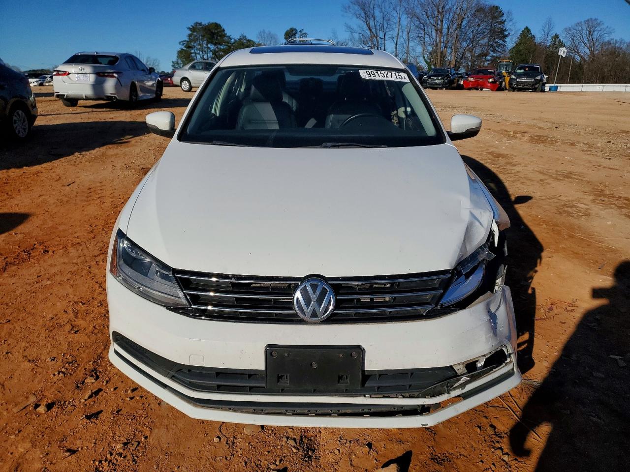 2017 VOLKSWAGEN JETTA SE photo 5
