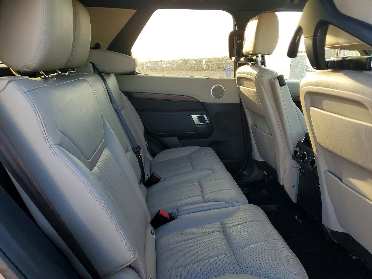 2019 LAND ROVER DISCOVERY HSE photo 10