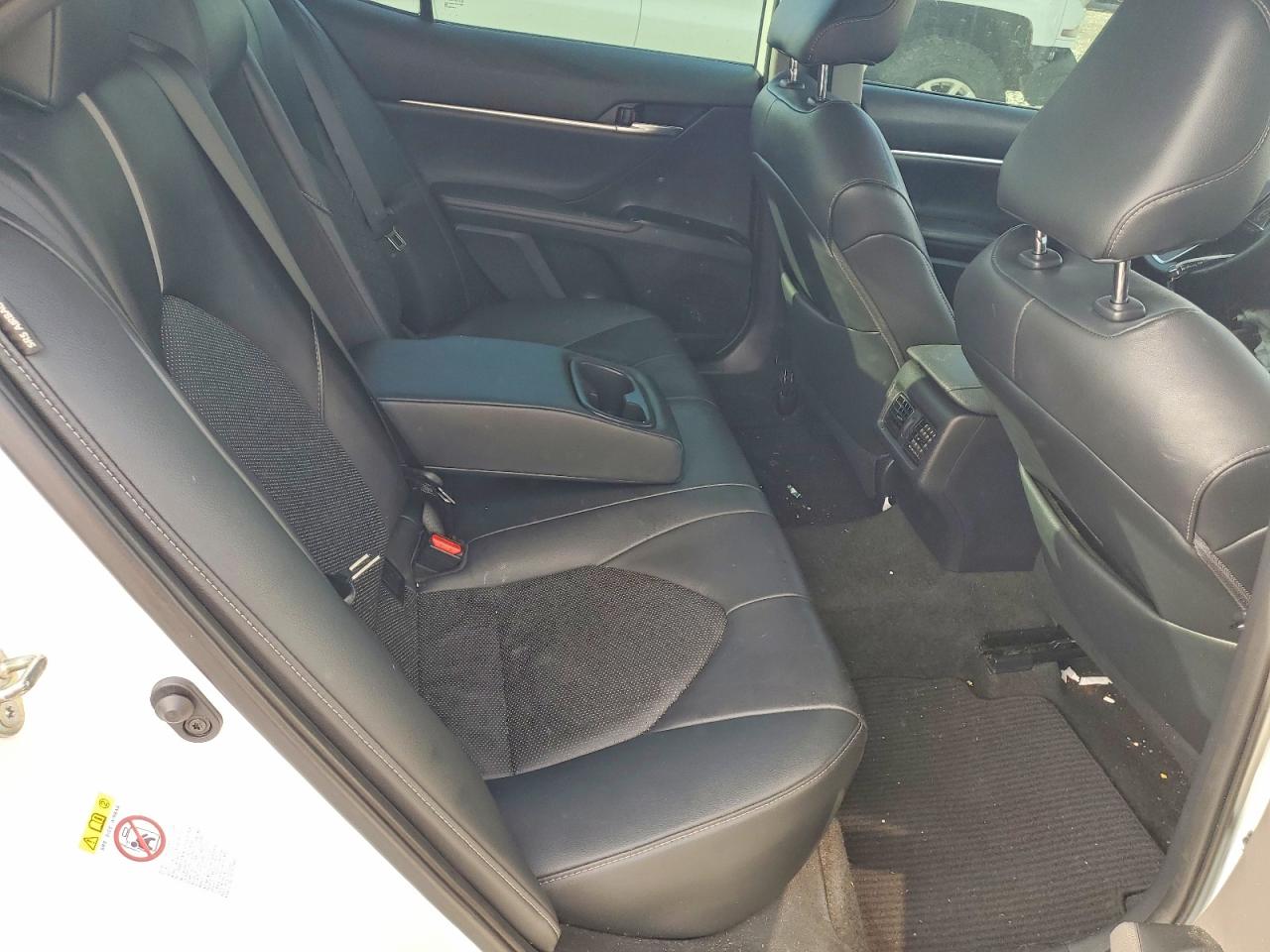 2019 TOYOTA CAMRY XSE photo 10