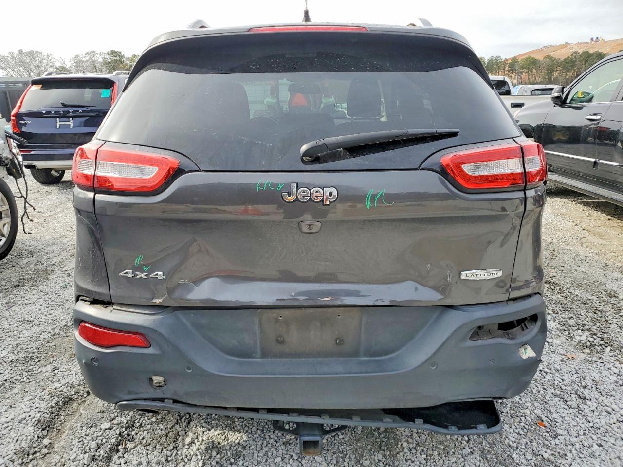 2016 JEEP CHEROKEE LATITUDE photo 6