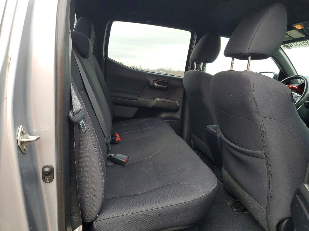 2019 TOYOTA TACOMA DOUBLE CAB photo 10