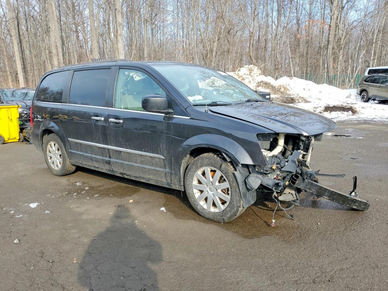 2015 CHRYSLER TOWN & COUNTRY TOURING photo 4