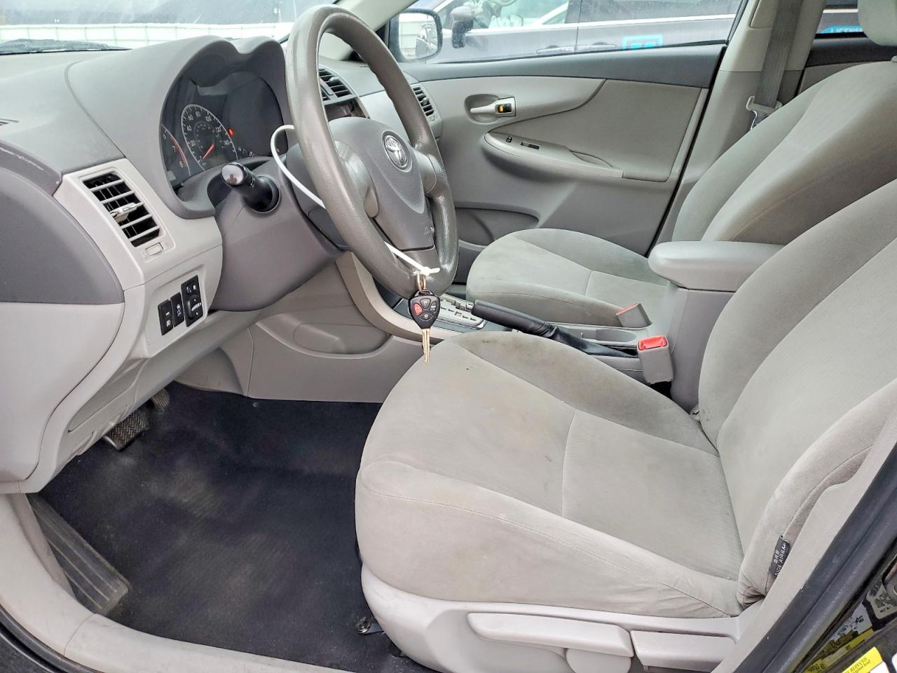 2010 TOYOTA COROLLA BASE photo 7