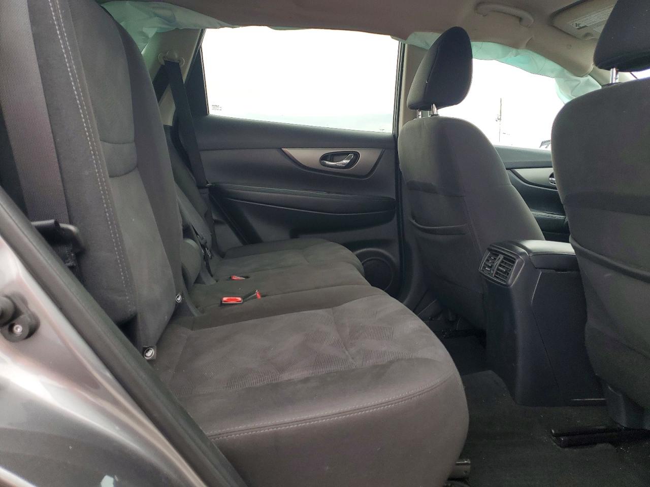 2016 NISSAN ROGUE SV photo 11