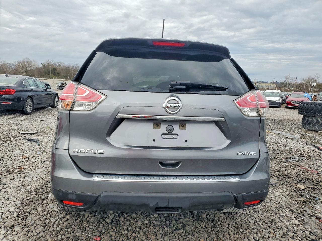 2016 NISSAN ROGUE SV photo 6