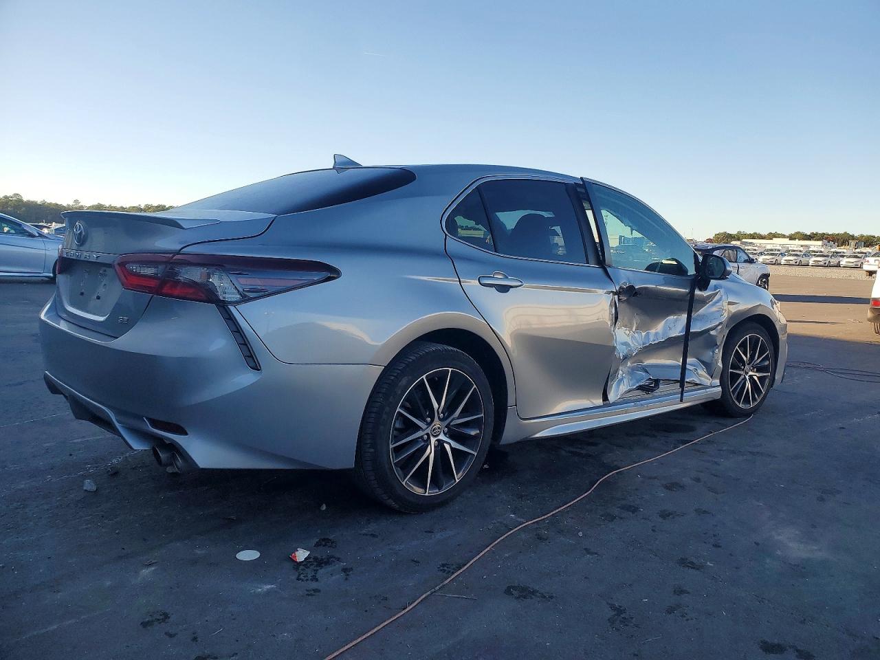 2024 TOYOTA CAMRY SE NIGHT SHADE photo 3