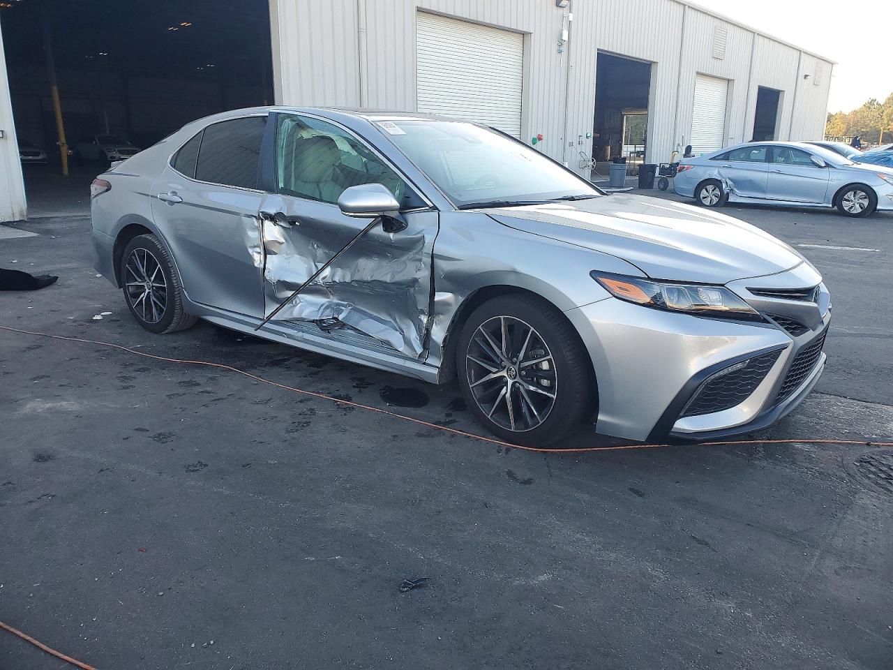 2024 TOYOTA CAMRY SE NIGHT SHADE photo 4