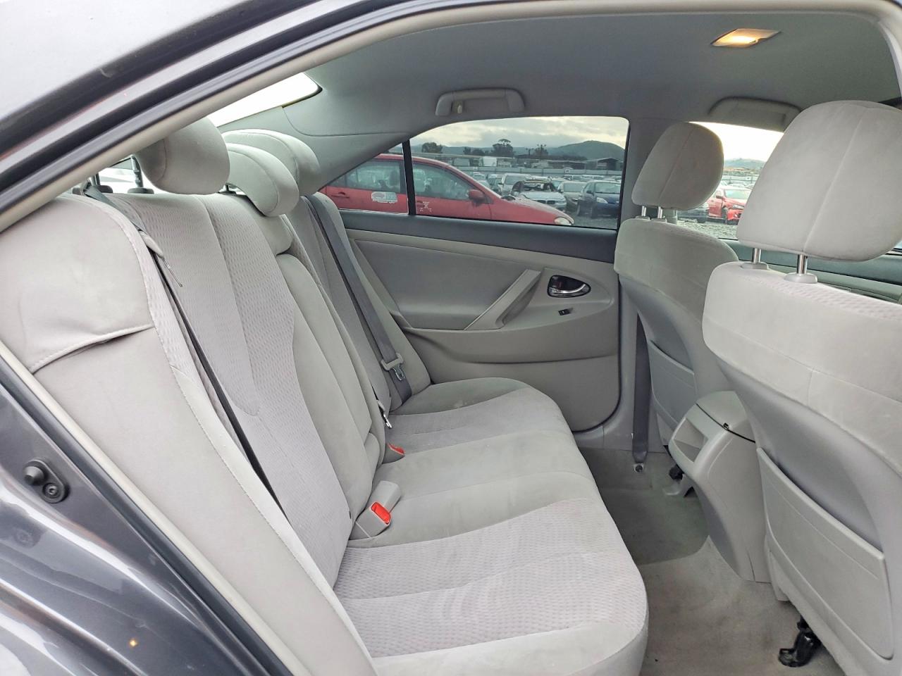 2011 TOYOTA CAMRY BASE photo 10