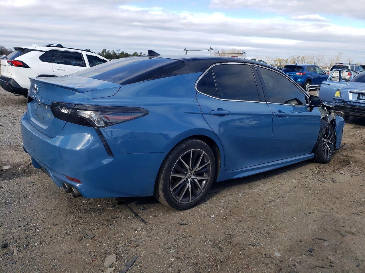 2023 TOYOTA CAMRY SE NIGHT SHADE photo 3