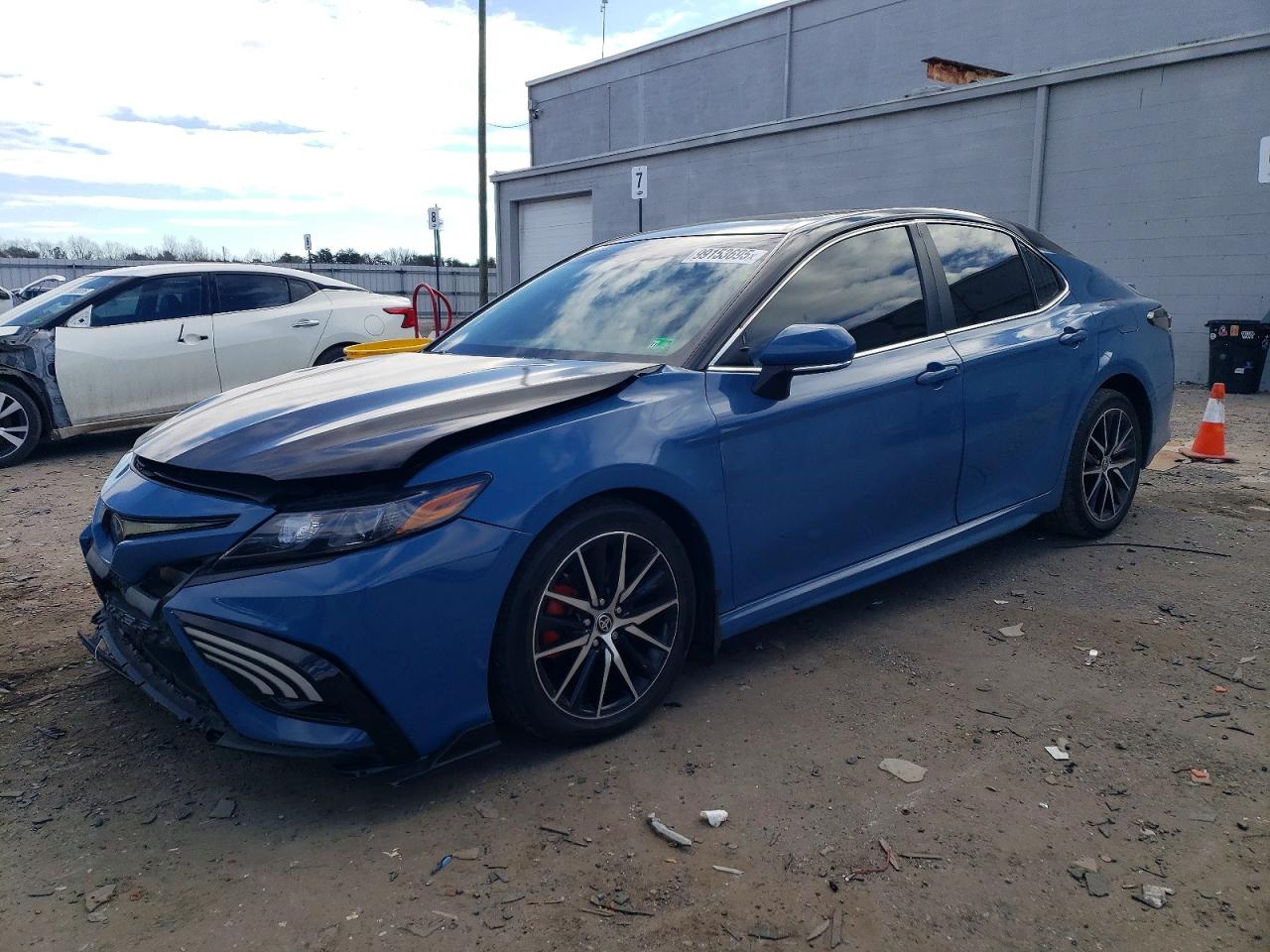 2023 TOYOTA CAMRY