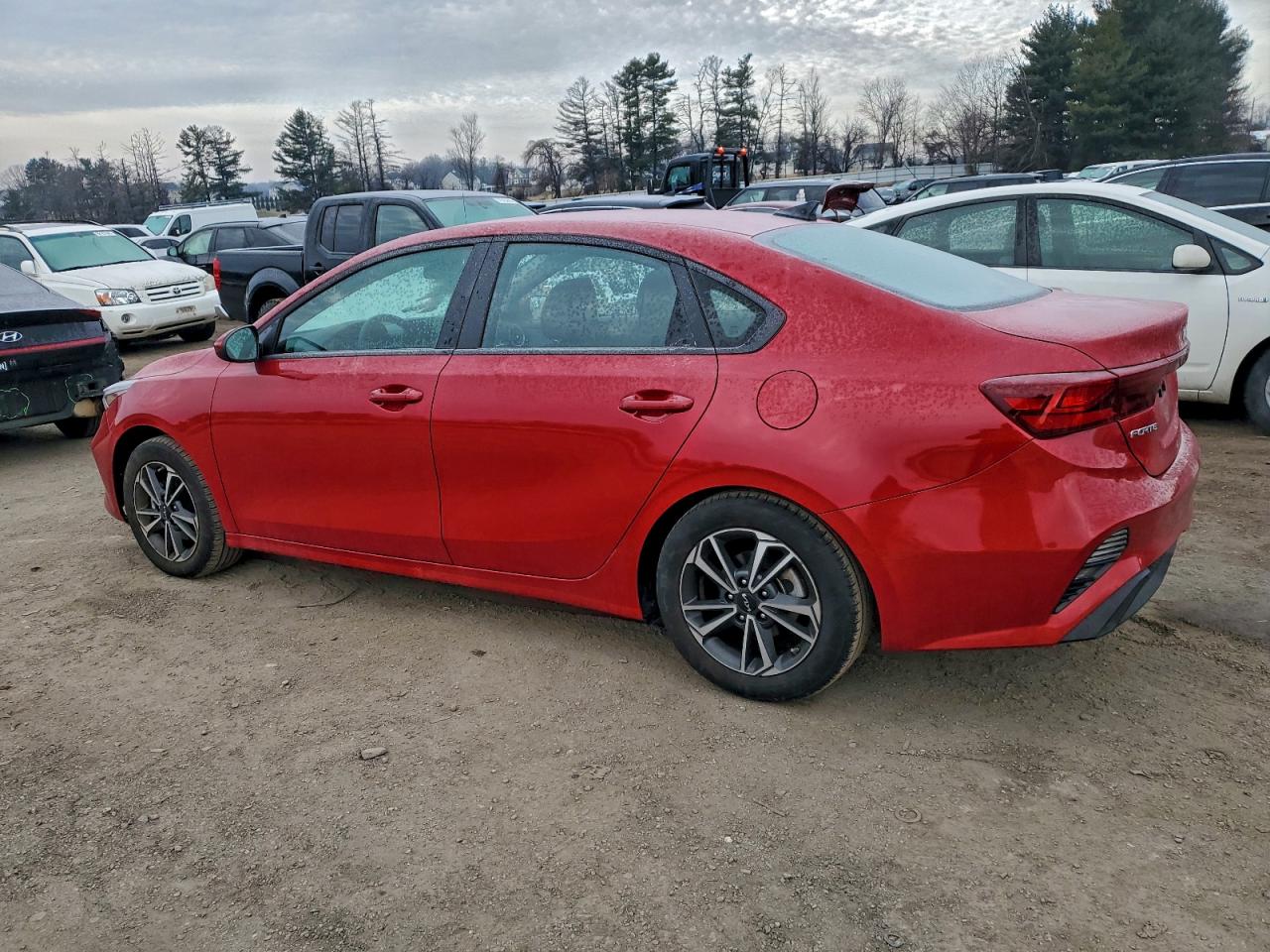 2024 KIA FORTE LX photo 2