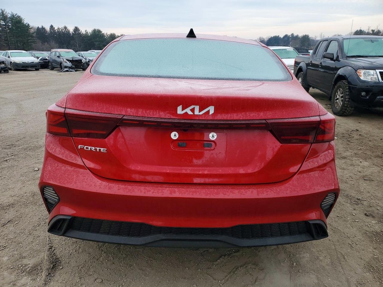 2024 KIA FORTE LX photo 6