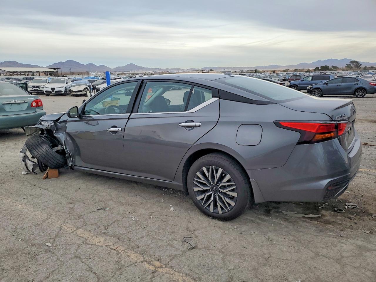 2024 NISSAN ALTIMA SV photo 3