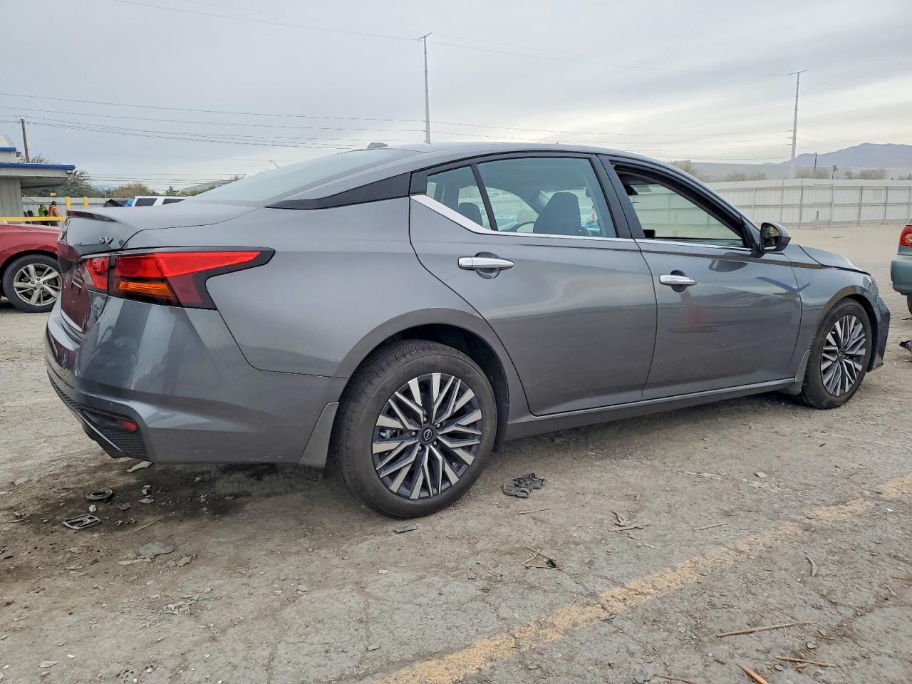 2024 NISSAN ALTIMA SV photo 5